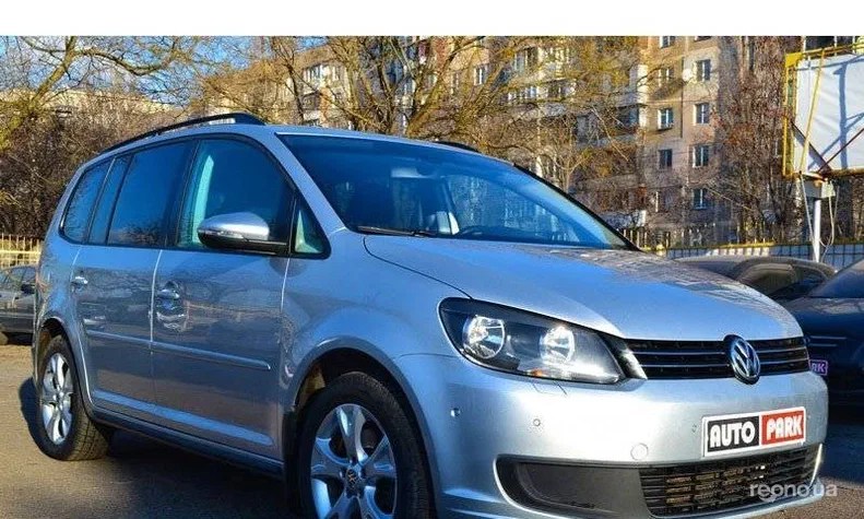 Volkswagen Touran 2010 - 19