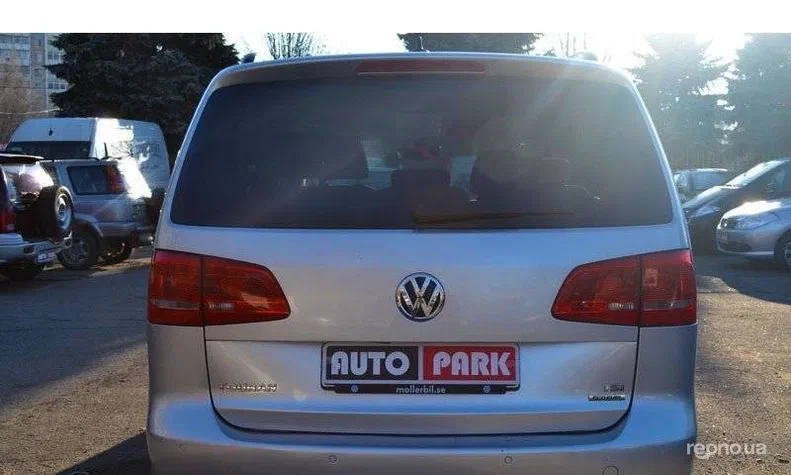 Volkswagen Touran 2010 - 17