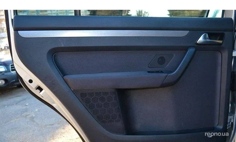 Volkswagen Touran 2010 - 13