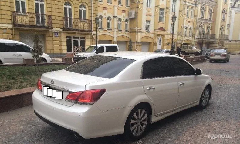 Toyota Avalon 2011 - 3