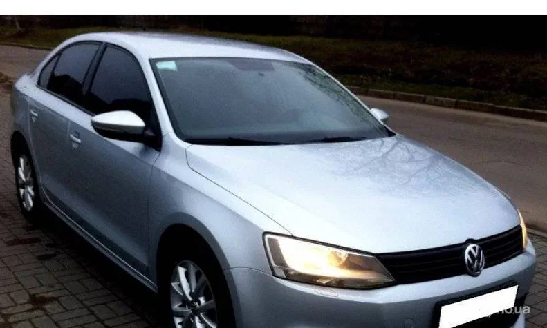 Volkswagen Jetta 2012 - 6