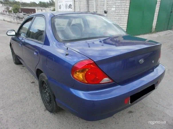 Kia Sephia 2003 - 6