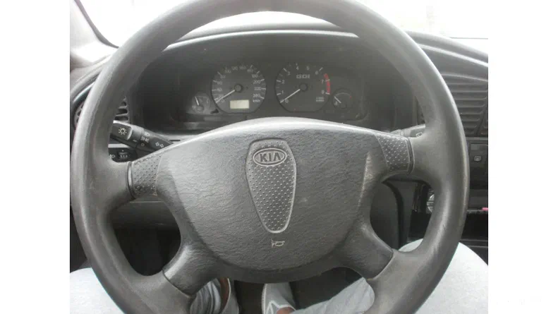 Kia Sephia 2003 - 10
