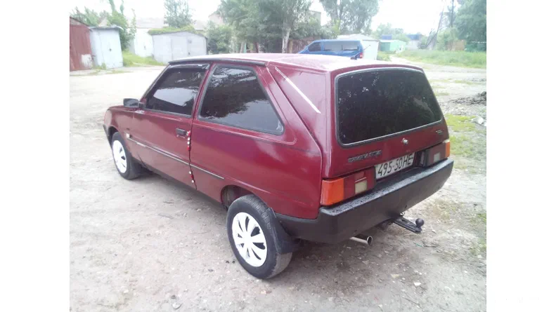 ЗАЗ 1102 «Таврия» 2003