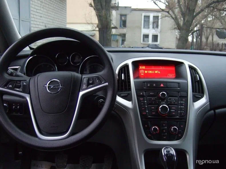Opel Astra 2011 - 5