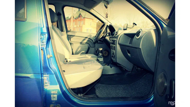 Renault Logan 2005 - 11