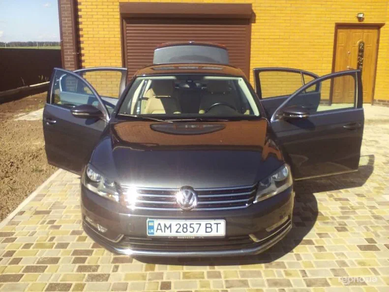 Volkswagen Passat 2011