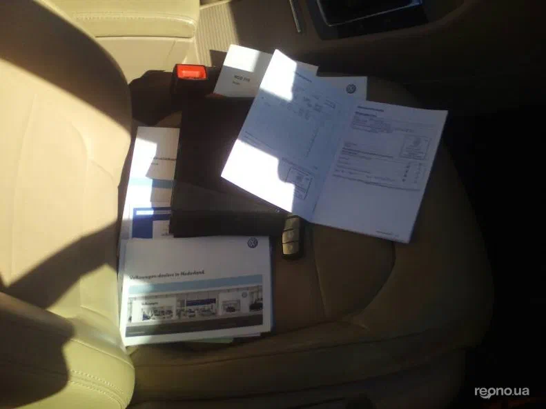 Volkswagen Passat 2011 - 11