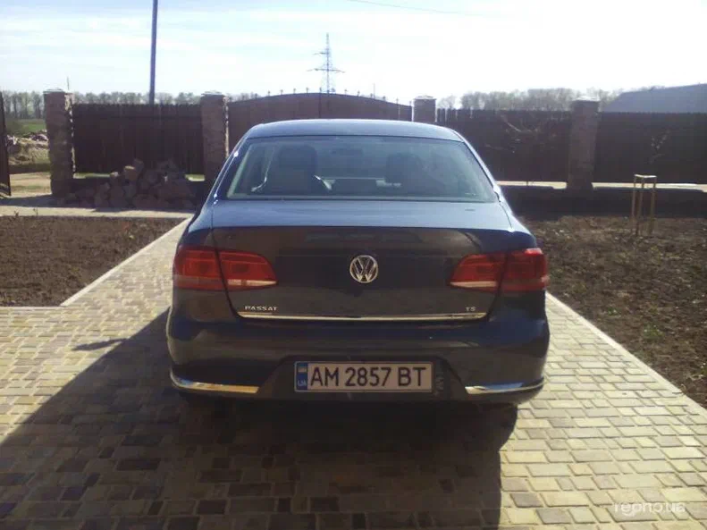 Volkswagen Passat 2011