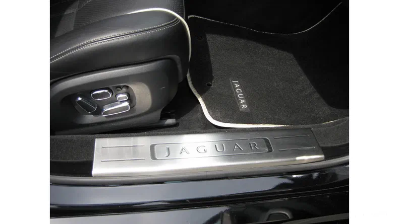 Jaguar XJ 2011 - 6