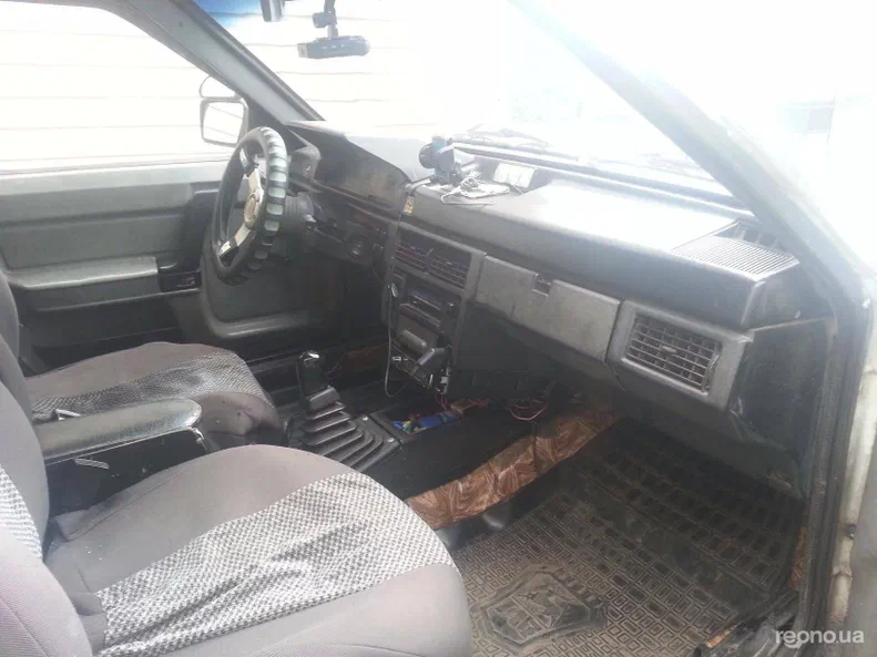 Москвич 2141 1992