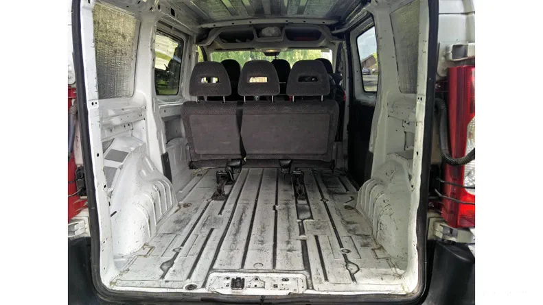 Peugeot Expert 2011 - 24