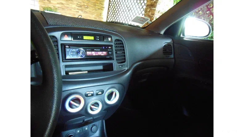 Hyundai Accent 2008 - 15