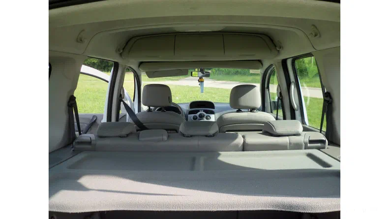 Renault Kangoo 2010 - 12