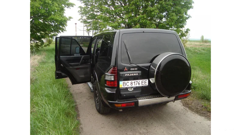 Mitsubishi Pajero 2002 - 5