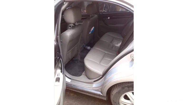 Chevrolet Evanda 2005 - 15