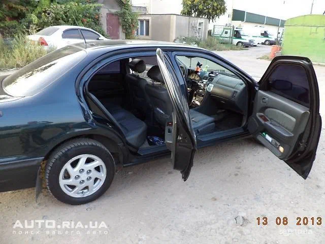 Nissan Maxima 1995 - 10
