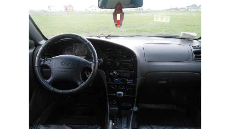 Kia Sephia 1998