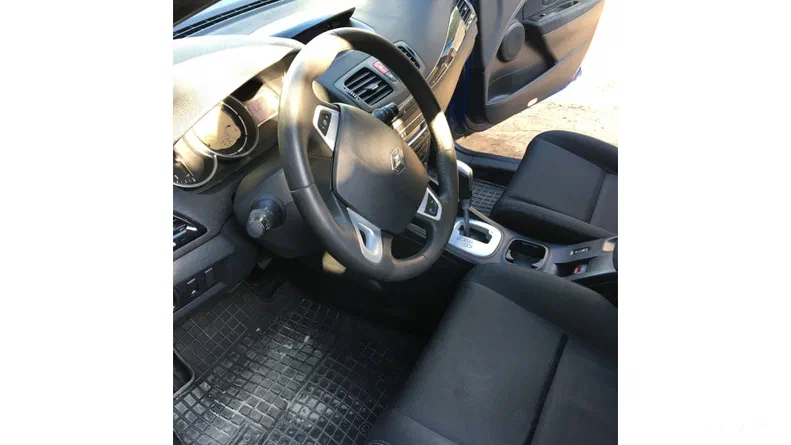 Renault Megane 2012 - 7