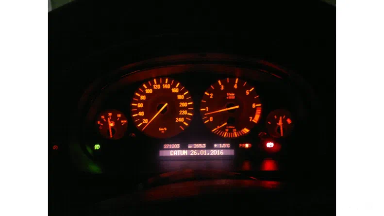 BMW 5 серія 1999 - 15