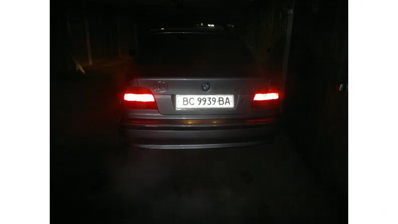 BMW 5 серія 1999 - 8