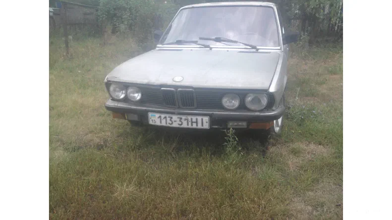 BMW 5 серии 1983