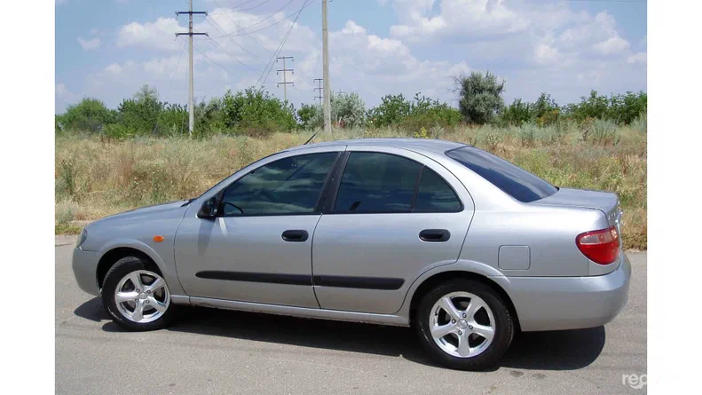 Nissan Almera 2003