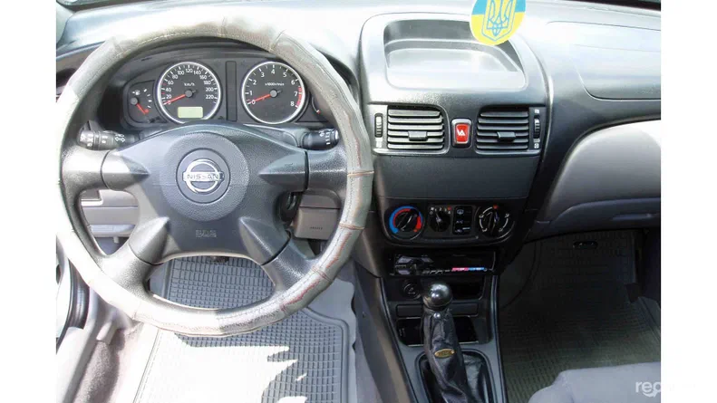Nissan Almera 2003 - 5