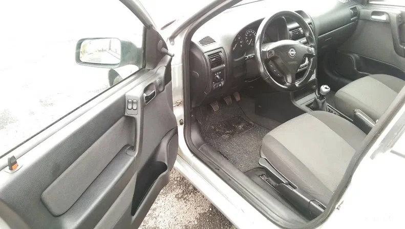Opel Astra 2005