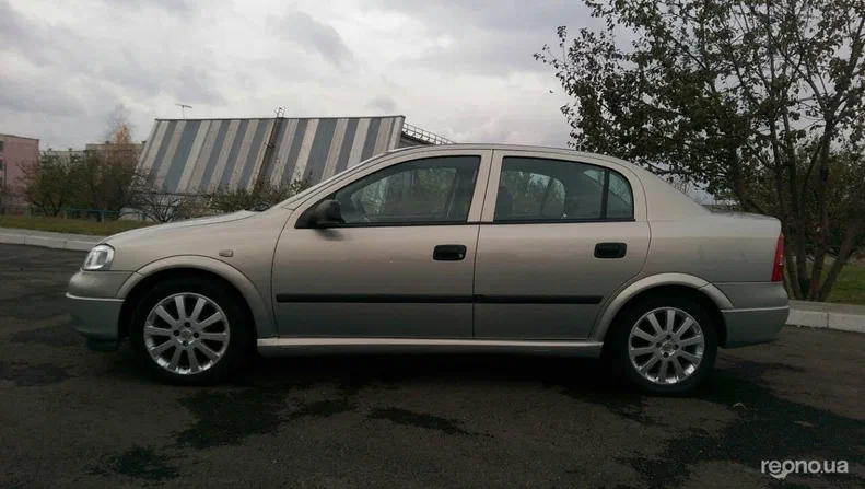 Opel Astra 2005