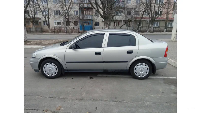 Opel Astra 2008