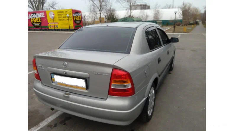 Opel Astra 2008 - 5