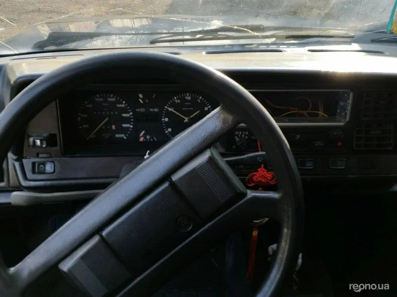 Volkswagen Passat 1988 - 5