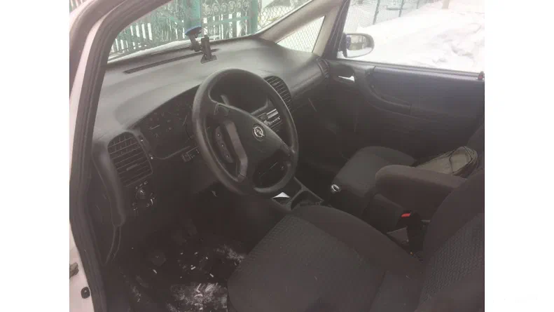 Opel Zafira 2004 - 6