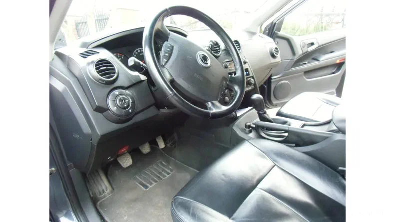 SsangYong Actyon 2008 - 11