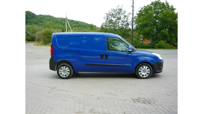 Fiat Doblo 2012