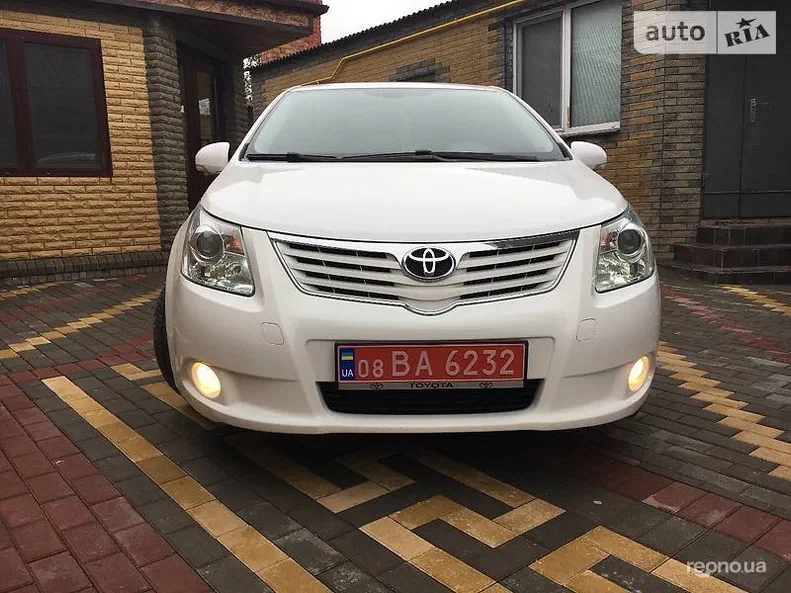 Toyota Avensis 2011 - 11