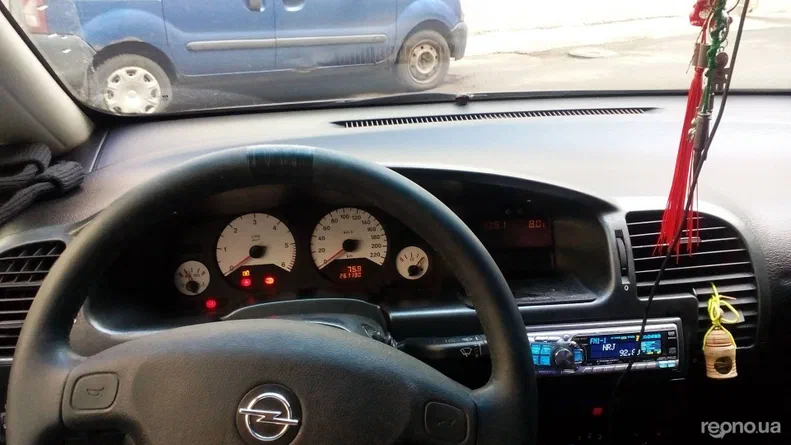 Opel Zafira 2000 - 5