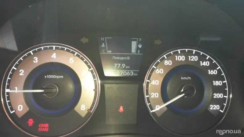 Hyundai Accent 2011 - 11