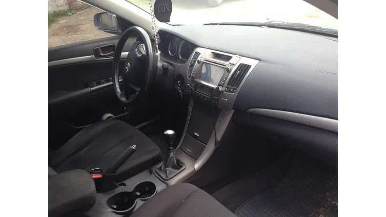 Hyundai Sonata 2009 - 16