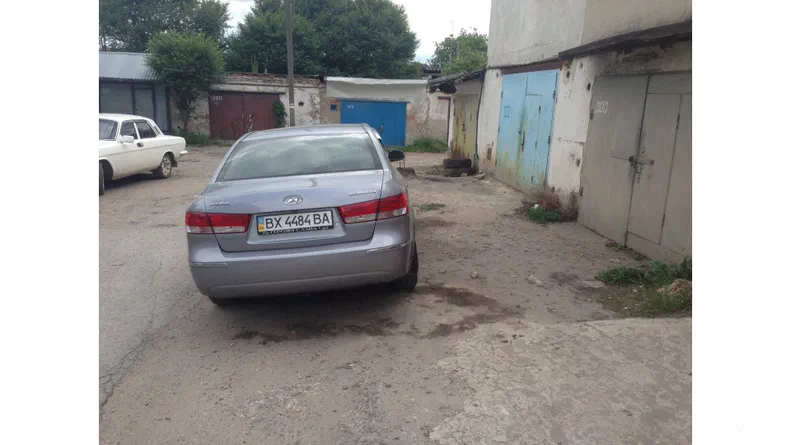 Hyundai Sonata 2009 - 13