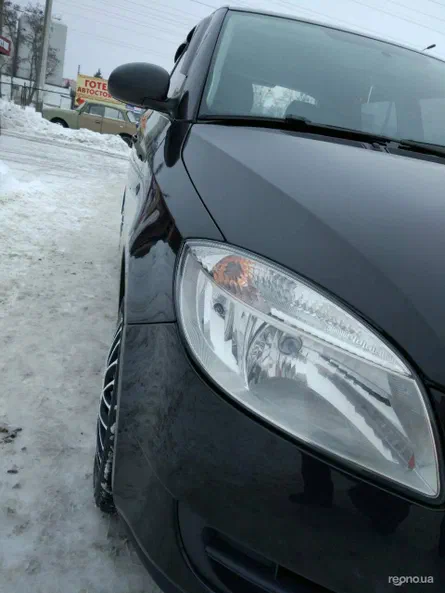 Skoda Fabia 2011 - 17