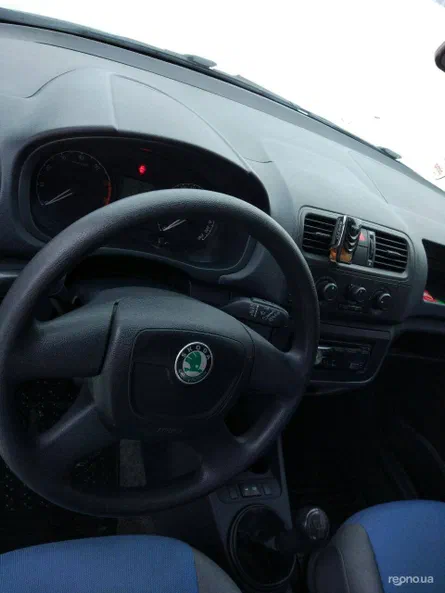 Skoda Fabia 2011 - 20