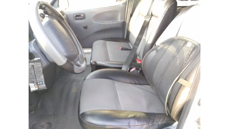 Toyota HiAce 2002 - 17