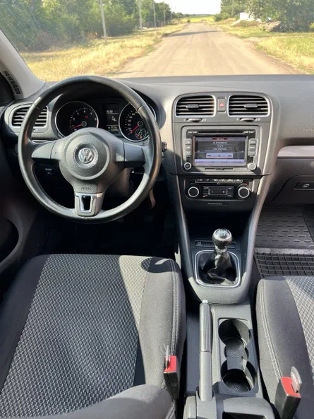 Volkswagen Golf 2012 - 6