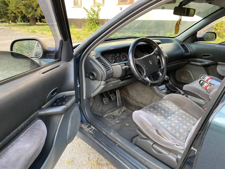 Renault Safrane 1994 - 5