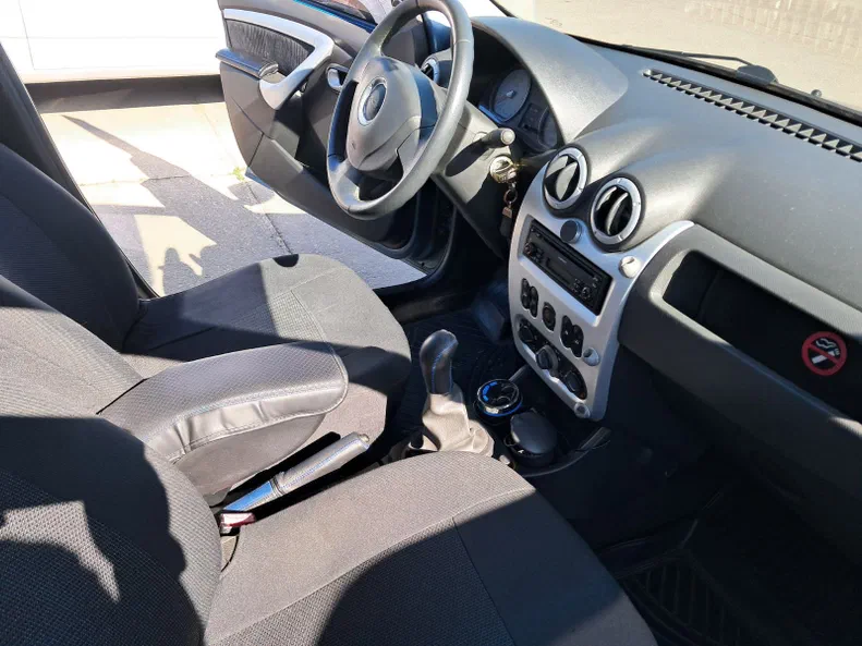 Dacia Logan 2008 - 16