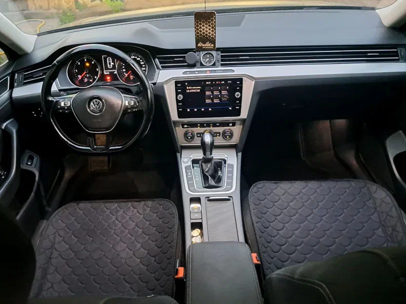 Volkswagen Passat 2017 - 6