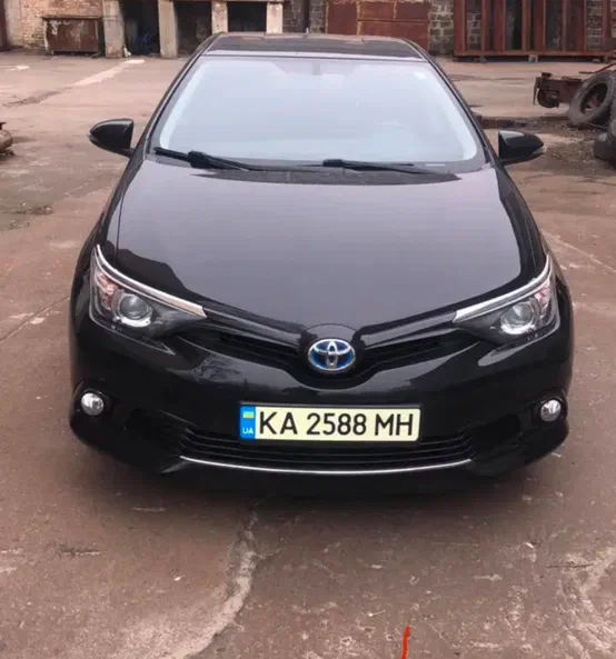 Toyota Auris 2015