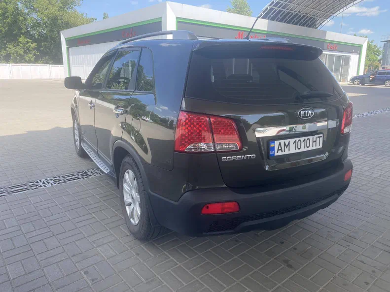 Kia Sorento 2010 - 6